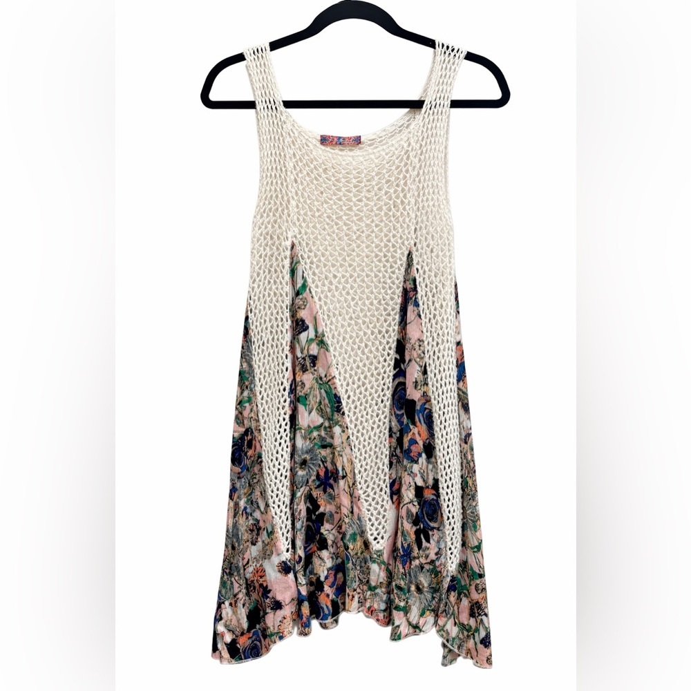 Selfie Couture by Trendology Crochet Mesh Floral Tunic Tank, Sleeveless Top M/L - Picture 2 of 6